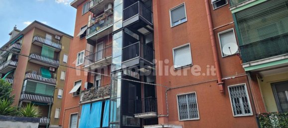 Apartamento T2 em Cologno Monzese, Italy N.º 337963 13