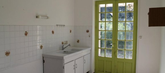 Дом с 4 спальнями в Неон-сюр-Крёз, Франция № 53053 2