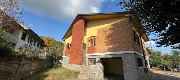 4 غرف نوم فيلا في Seveso, Italy رقم 361172 27