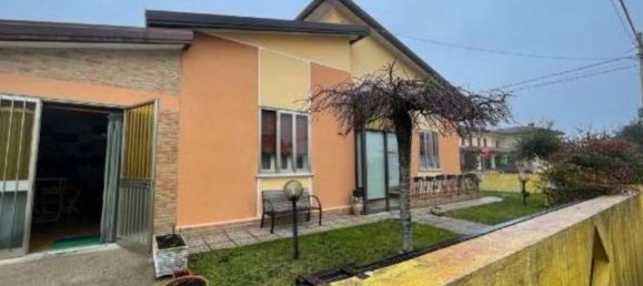 6غرفة منزل في Carbonera, Italy رقم 58202 3