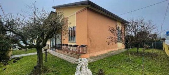 6غرفة منزل في Carbonera, Italy رقم 58202 12