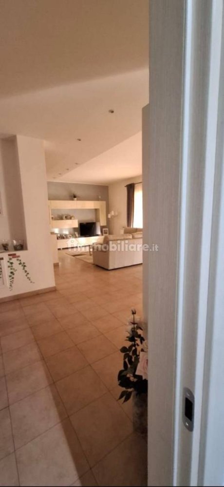 2 bedrooms Apartment in Rome, Italy No. 300944