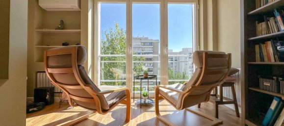 Apartamento de 2 dormitorios en Madrid, Spain No. 246190 3