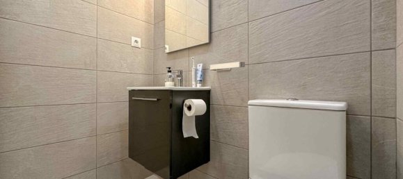 Apartamento de 2 dormitorios en Madrid, Spain No. 246190 30