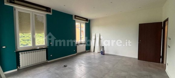 Apartamento de 2 dormitorios en Cremona, Italy No. 315423 2