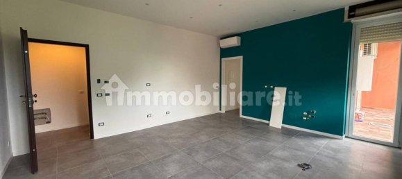 Apartamento de 2 dormitorios en Cremona, Italy No. 315423 3