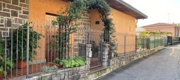 3 Schlafzimmer Villa in San Fermo della Battaglia, Italy, Nr. 12178 4