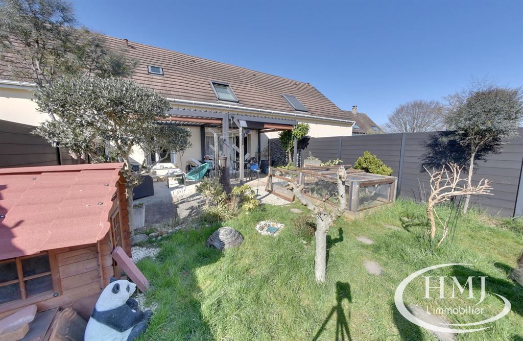 3 bedrooms House in Lisses, France No. 133636