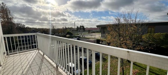 Квартира с 3 спальнями в Ле Плесси-Тревиз, Франция № 174572 2