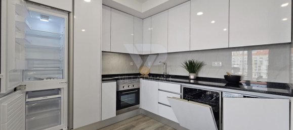 3 bedrooms Apartment in Lisbon, Portugal No. 100732 8