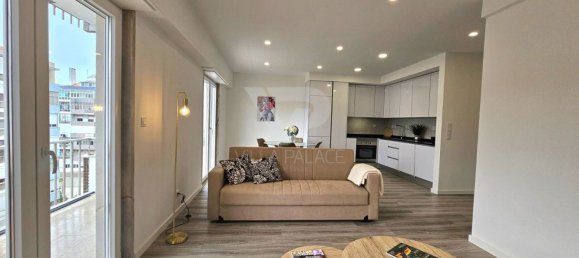 3 bedrooms Apartment in Lisbon, Portugal No. 100732 4