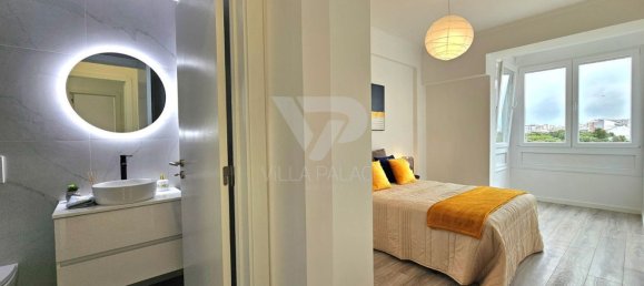 3 bedrooms Apartment in Lisbon, Portugal No. 100732 11