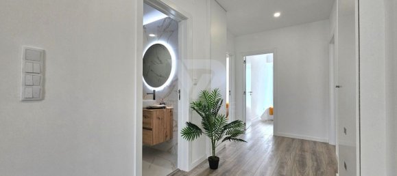 3 bedrooms Apartment in Lisbon, Portugal No. 100732 9