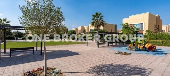 4 bedrooms Villa in Al Barsha, UAE No. 269 20