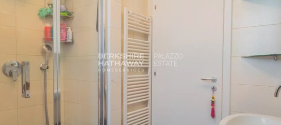 Квартира с 3 спальнями в Кампионе д’Италия, Италия № 70782 39