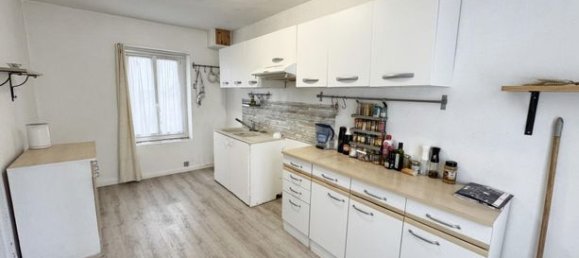 Casa de 3 dormitorios en Menucourt, France No. 304383 4