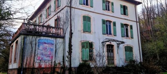 Castelos de 20 divisões em Moussey, France N.º 40393 2