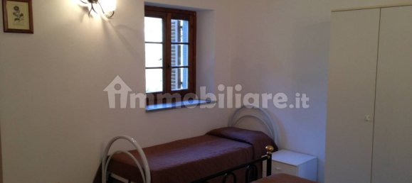 3 bedrooms House in Arezzo, Italy No. 252620 8