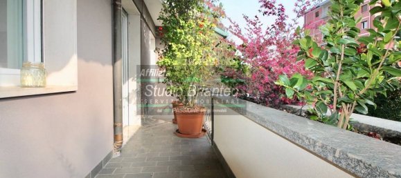 3 Schlafzimmer Wohnung in Carate Brianza, Italy, Nr. 258858 19