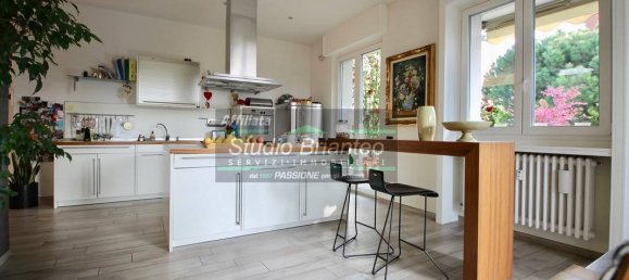 3 Schlafzimmer Wohnung in Carate Brianza, Italy, Nr. 258858 24