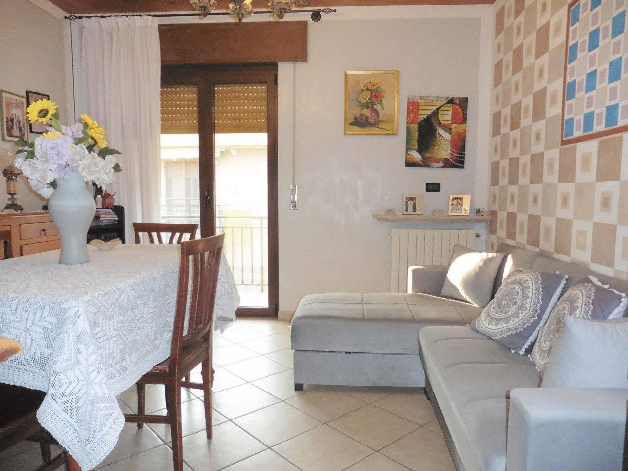 Apartamento de 4 habitaciónes en Nogarole Rocca, Italy No. 38947