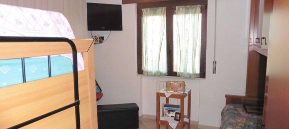 Apartamento de 4 habitaciónes en Nogarole Rocca, Italy No. 38947 16