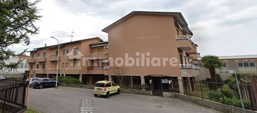 3 غرف نوم شقة في Seregno, Italy رقم 266553