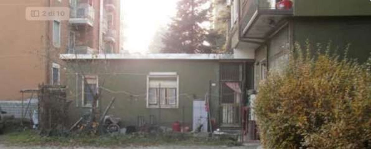 Квартира с 7 комнатами в Чинизелло Бальсамо, Италия № 7998