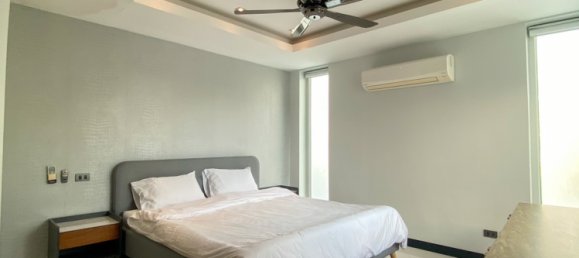 4 bedrooms Villa in Pattaya, Thailand No. 4237 11