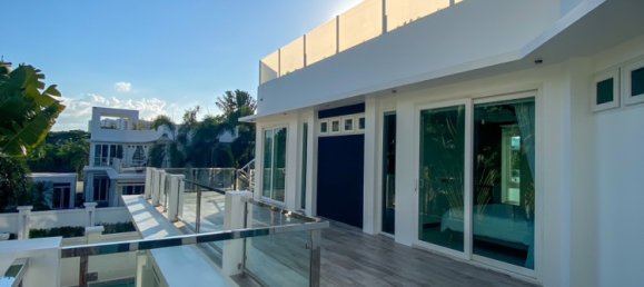 4 bedrooms Villa in Pattaya, Thailand No. 4237 6