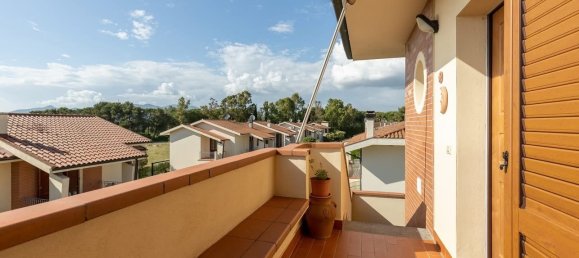 Квартира с 2 спальнями в Понтедера, Италия № 349835 10