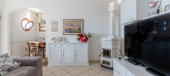 Квартира с 2 спальнями в Понтедера, Италия № 349835 17