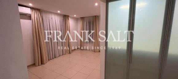 Villa de 4 dormitorios en Saint Paul's Bay, Malta No. 7771 15