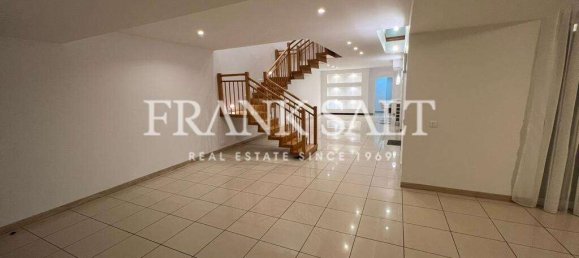 Villa de 4 dormitorios en Saint Paul's Bay, Malta No. 7771 3