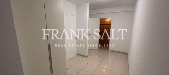 Villa de 4 dormitorios en Saint Paul's Bay, Malta No. 7771 6