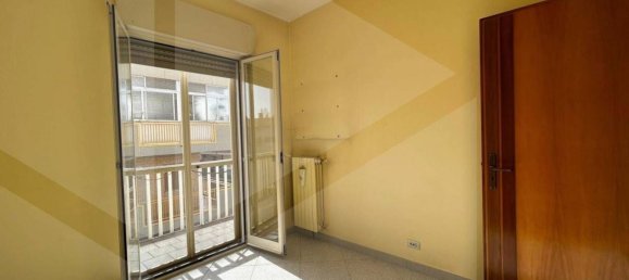 Apartamento de 4 habitaciónes en Bitritto, Italy No. 27780 8
