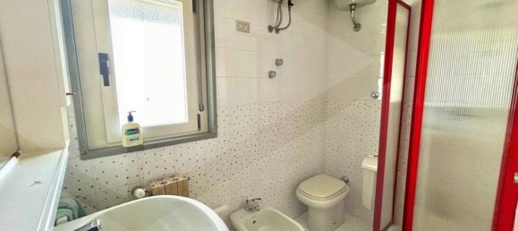 Apartamento de 4 habitaciónes en Bitritto, Italy No. 27780 5