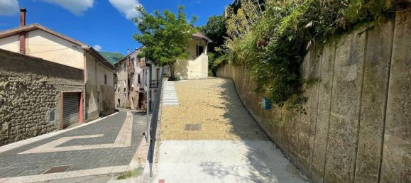 4 rooms House in Foglianise, Italy No. 263439 2