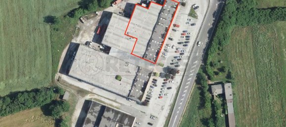 Коммерческая недвижимость 1760м² в Удине, Италия № 364723 14