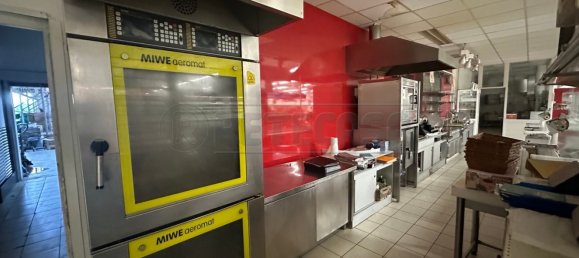 Коммерческая недвижимость 1760м² в Удине, Италия № 364723 7