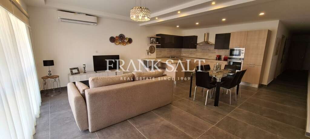 2 bedrooms Maisonette in Saint Paul's Bay, Malta No. 11302