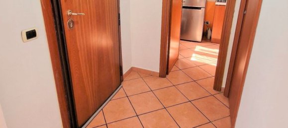 3 rooms House in Rome, Italy No. 34067 13