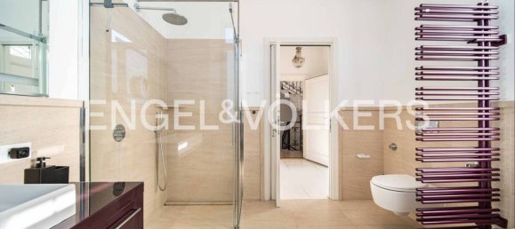 4 غرف نوم فيلا في Porto Ceresio, Italy رقم 62530 10