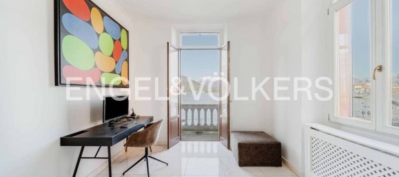 4 غرف نوم فيلا في Porto Ceresio, Italy رقم 62530 18