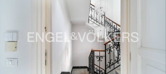 4 غرف نوم فيلا في Porto Ceresio, Italy رقم 62530 28