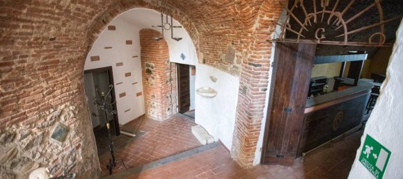 Propiedad comercial de 3 habitaciónes en Montalto di Castro, Italy No. 174370 21