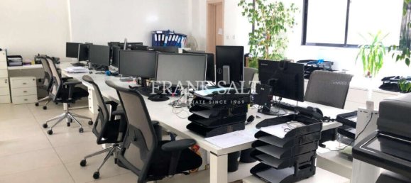 Bureau à Sliema, Malta 310m² No. 12295 2