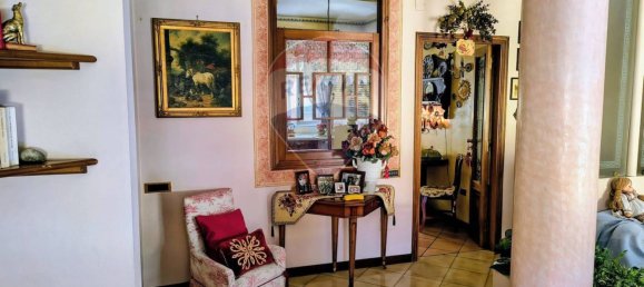 3 bedrooms Apartment in Naples, Italy No. 340034 6