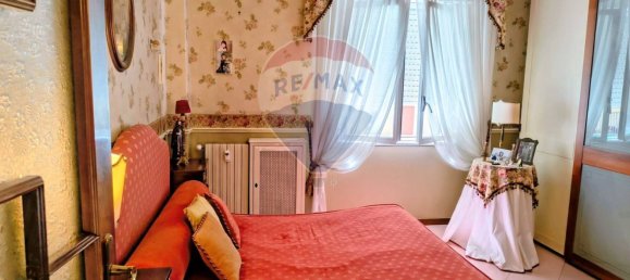 3 bedrooms Apartment in Naples, Italy No. 340034 25