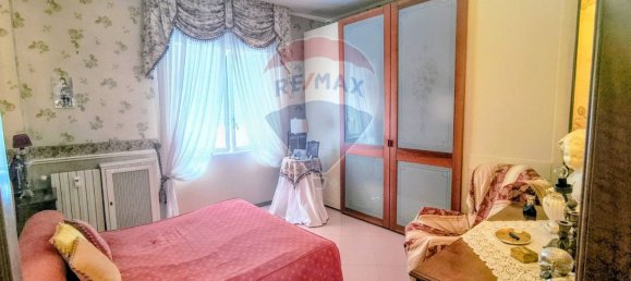 3 bedrooms Apartment in Naples, Italy No. 340034 24